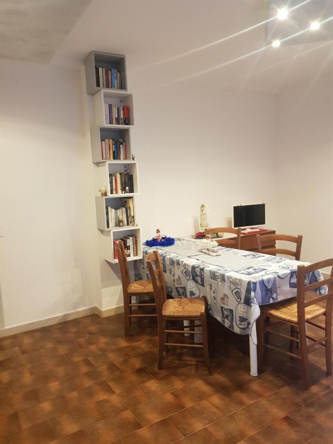 La Casa Di Dalila Lejlighed Santa Croce sullʼ Arno Eksteriør billede